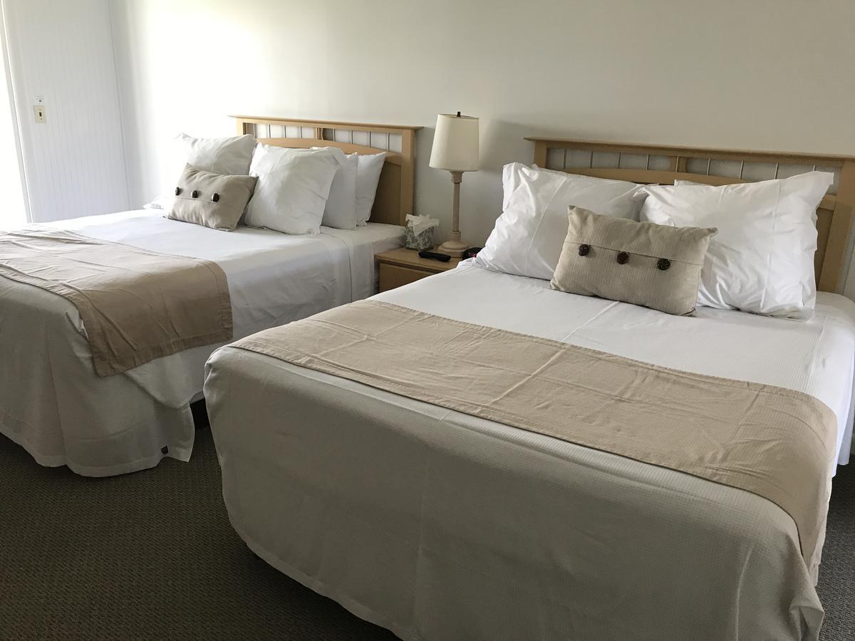 The Three Seasons Resort 데니스 포트 외부 사진