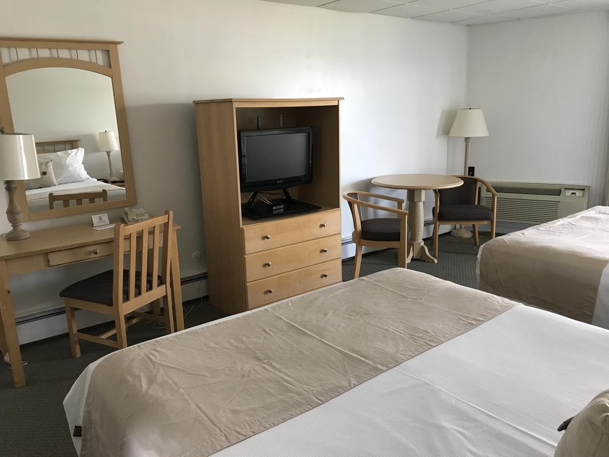 The Three Seasons Resort 데니스 포트 외부 사진